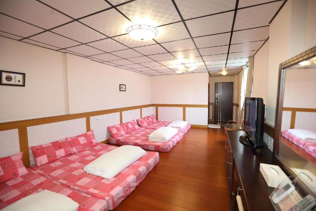 First Place B&B Hualien Exterior foto